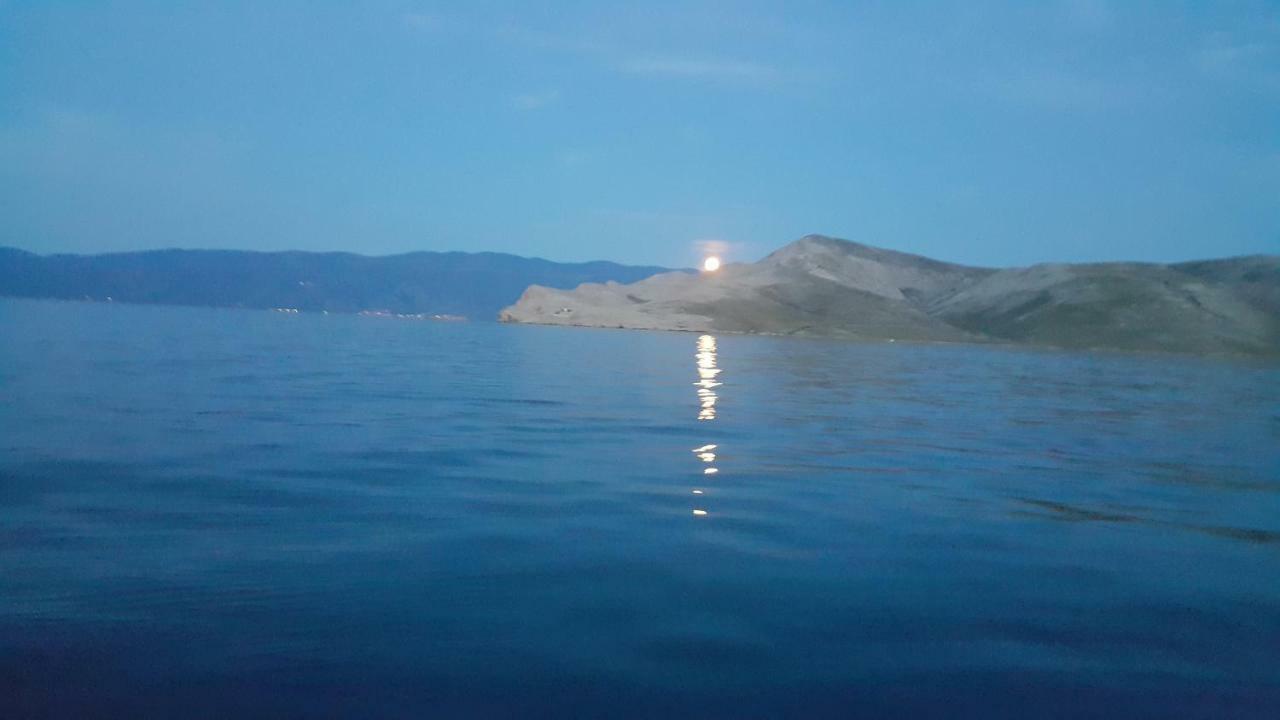 Apartments Myrjam Baška Екстериор снимка